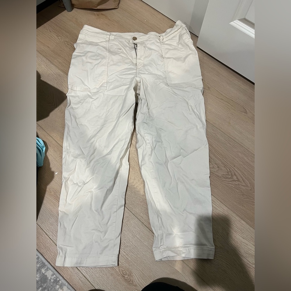 A New Day Mid-Rise Stretch Capris